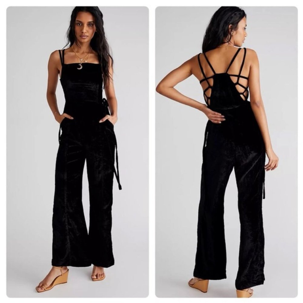FREE PEOPLE 90s Forever Velvet Jumpsuit Size Extra Small XS Wide Leg Black NEW